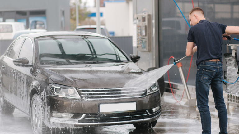 lava-rápido e estacionamento